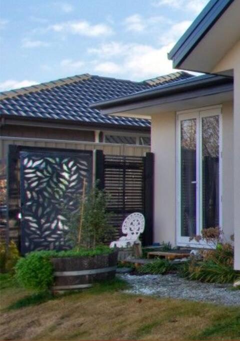 Banbury Deluxe With Spa Bath! Private Courtyard! Queenstown Exterior foto